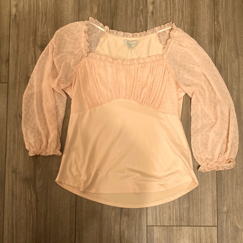 Lace sleeve blouse